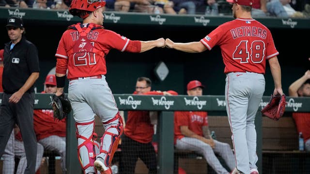 Detmers takes no-hitter into 8th inning, Ohtani hits 42nd homer as Angels beat Rangers 2-0