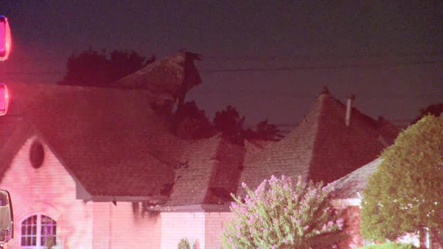 Late night house fire in Plano sends 1 to hospital in critical condition