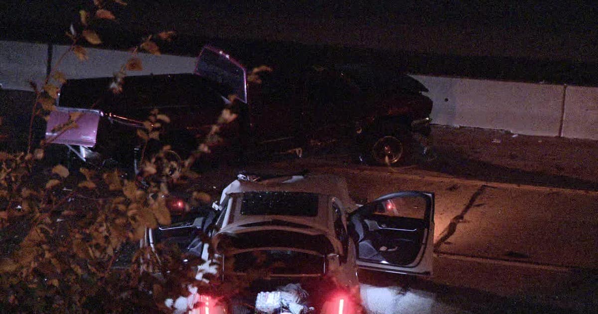 2 killed in overnight crash in Fort Worth | FOX 4 Dallas-Fort Worth