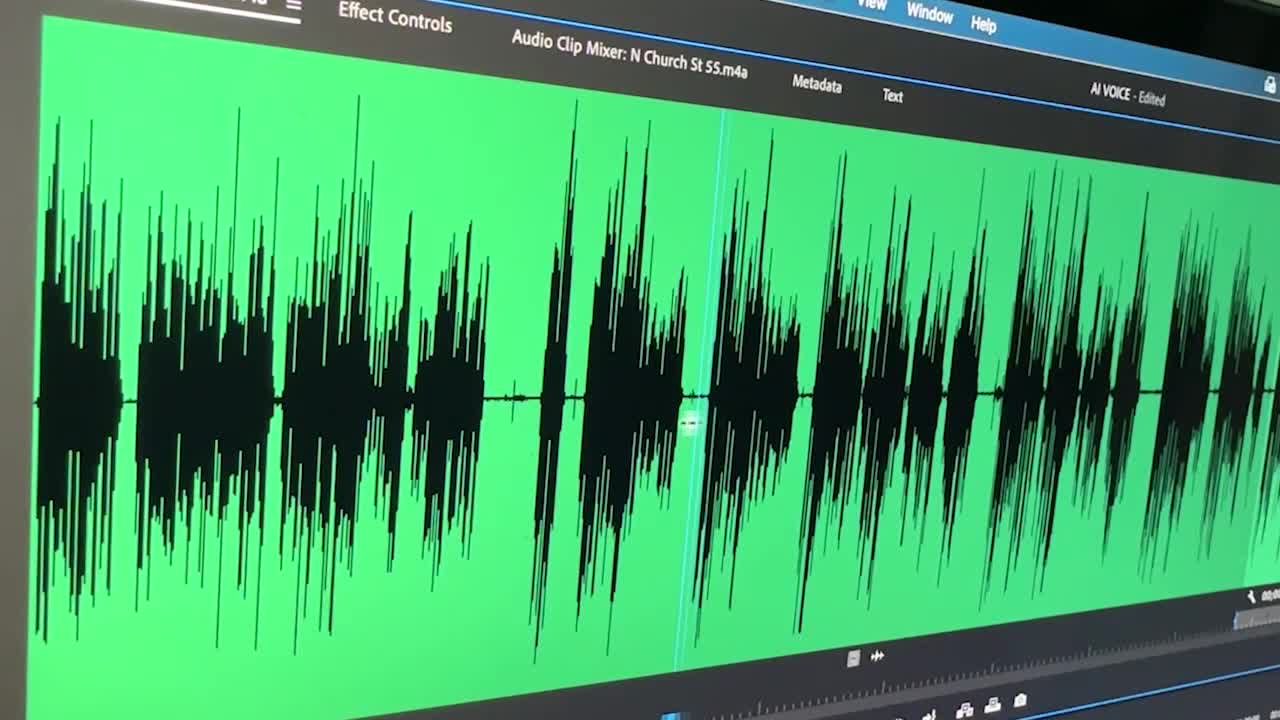 Watch how easy it is for scammers to manipulate your voice using AI - Vimarsana News