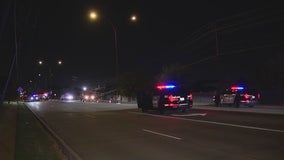 1 killed in late night crash in Arlington