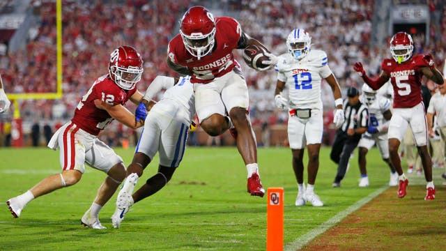Dillon Gabriel's 4 TD passes lead No. 18 Oklahoma to a 28-11 win over SMU