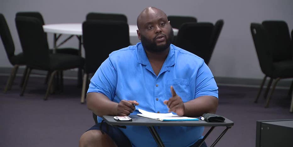 Broadway actor, Arlington Heights High alum returns to North Texas to teach to students