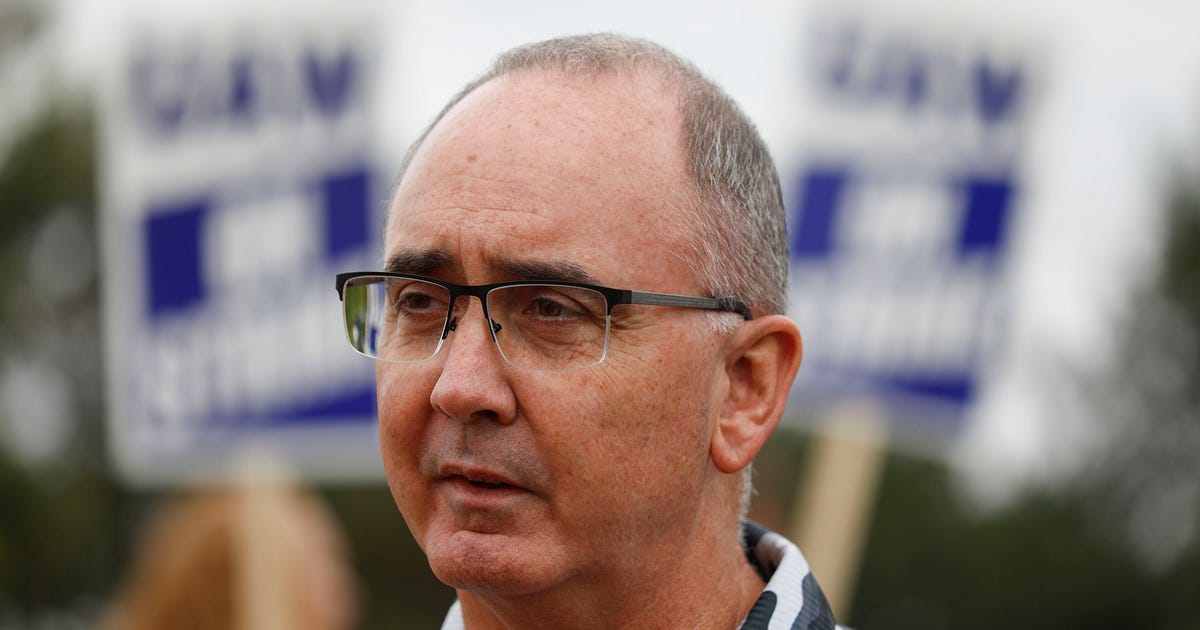 UAW strike: Union President Shawn Fain to give update Friday afternoon | FOX 4 Dallas-Fort Worth