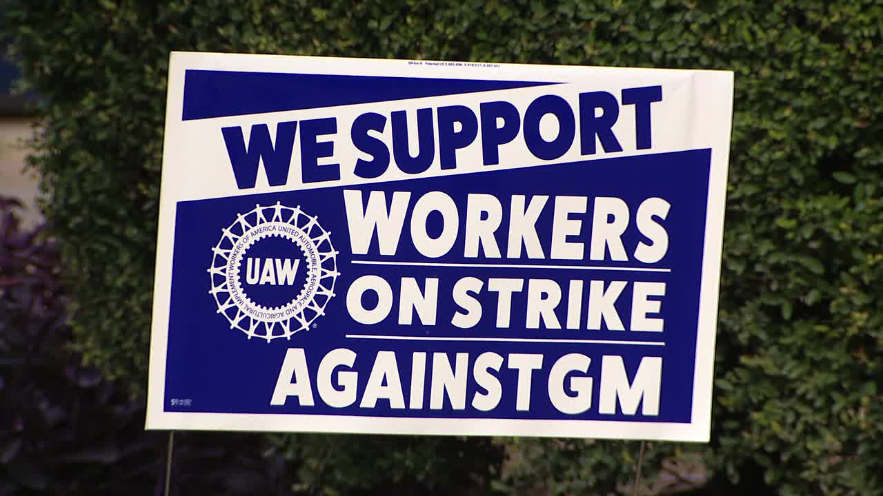 UAW Strike: Local Labor Unions Show Support For UAW Workers On Strike ...