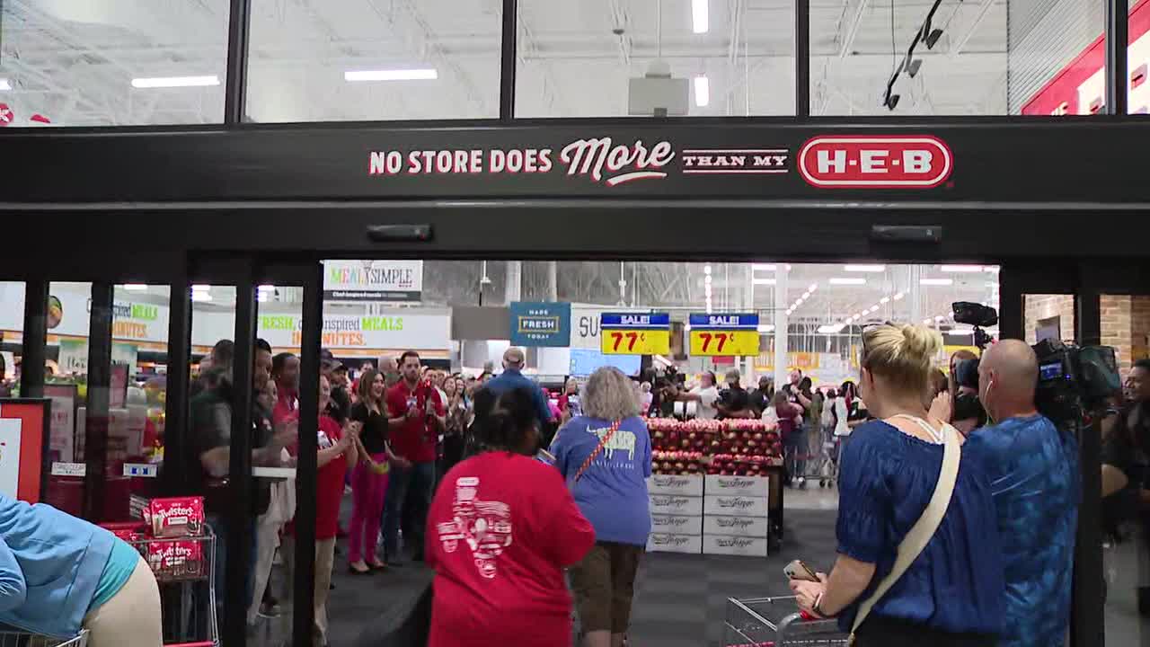 Newest H-E-B Store In Allen Opens Its Doors | FOX 4 Dallas-Fort Worth