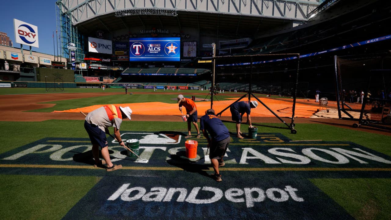 Roof at Minute Maid Park to be closed for Rangers vs. Astros ALCS