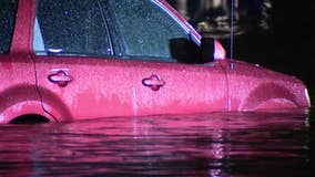 Dallas Weather: Heavy rain leads to flooding in Tarrant County, traffic troubles throughout DFW