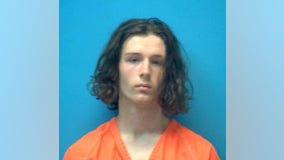 18-year-old wanted for shooting juvenile in face, Watauga police say