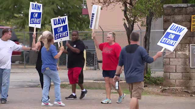 UAW strike expands to include Arlington GM plant, targeting company's 'most profitable vehicles'