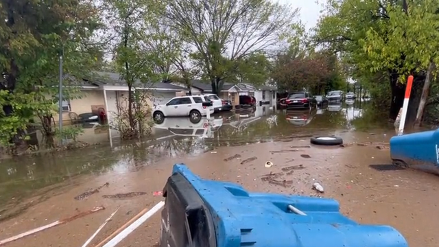 Heavy rains lead to deadly flooding in Kaufman, homes evacuated