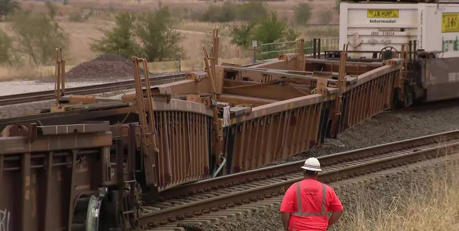 Train derailment in Tarrant County causes traffic delays