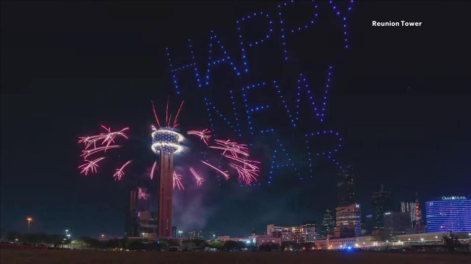 Dallas Reunion Tower Fireworks Show: Crews Prepare For New Year’s Eve ...