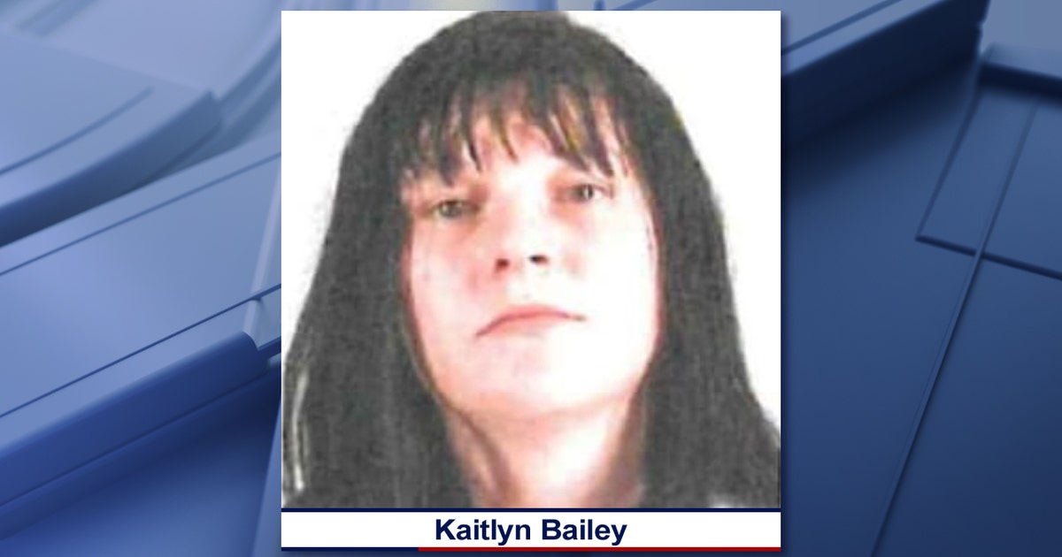 Tarrant County deputies searching for woman who allegedly committed ...