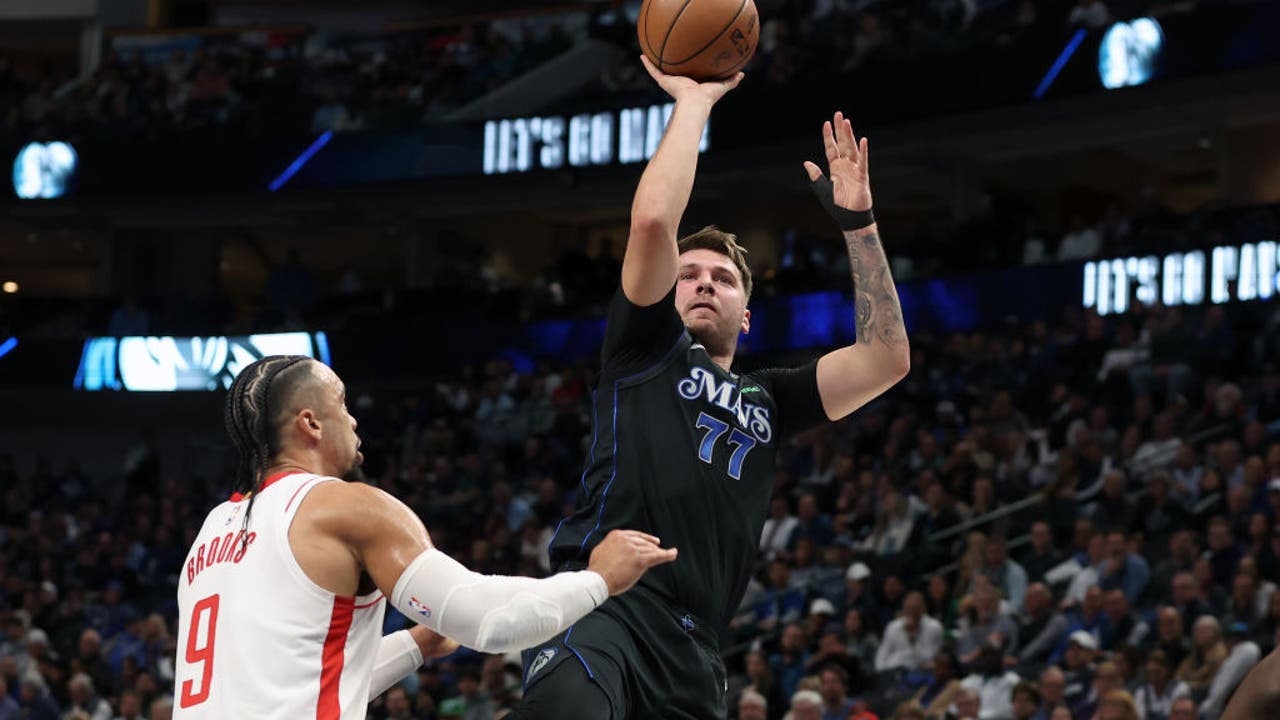 Doncic scores 41, Mavericks prevent Rockets from advancing with a