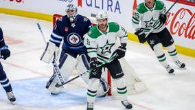 Wyatt Johnston's goal and assist lift Stars over Jets 3-2