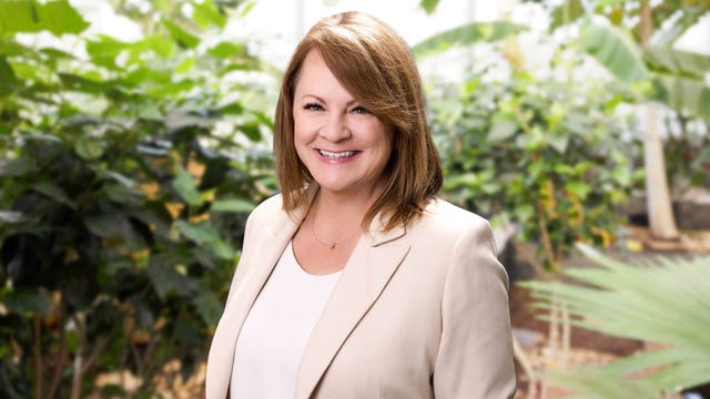 Dallas Zoo names first-ever female CEO