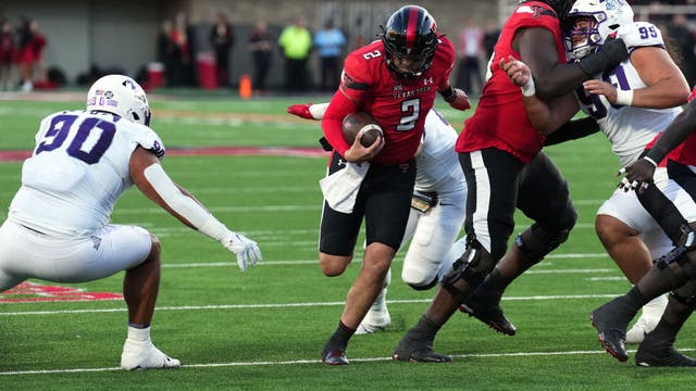 Morton throws 2 TDs, Taylor-Demerson has 2 INTs as Texas Tech beats TCU 35-28