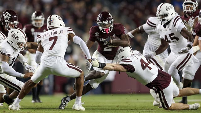 Henderson accounts for 4 TDs in first start as Texas A&M routs Mississippi State 51-10