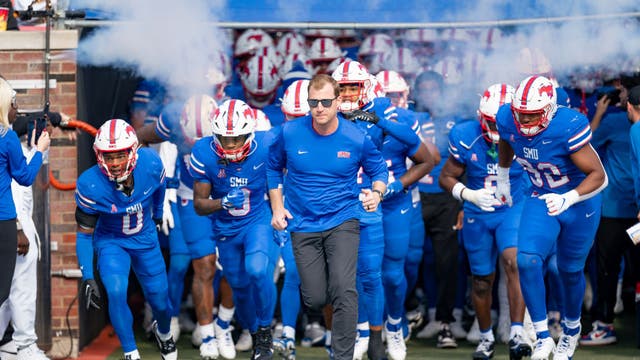 Jennings, dominant defense carry No. 25 SMU to AAC title, 26-14 over Tulane