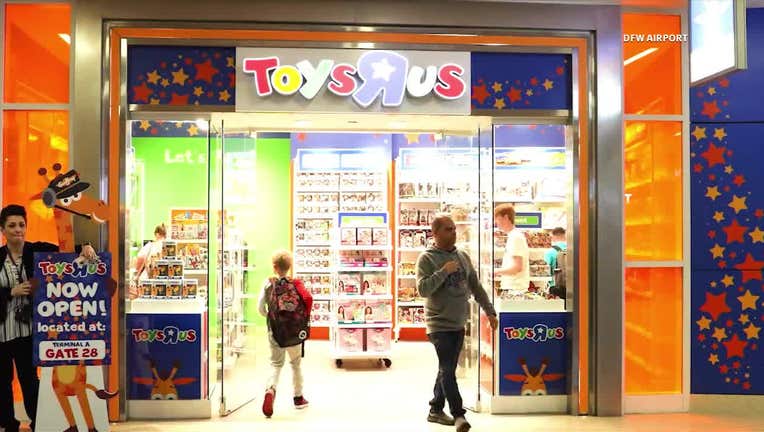 Toys R Us Opens New Inside Dfw