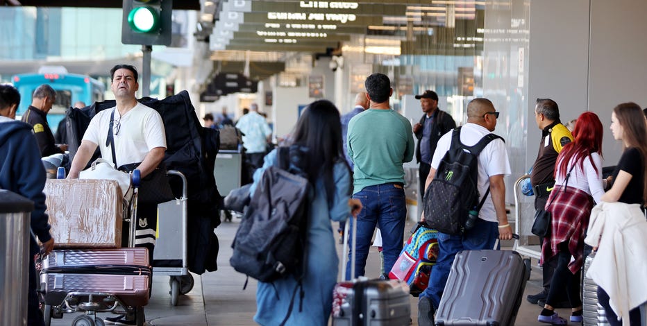 Post-Thanksgiving travel timeline: Where weather across the US could impact flights, roads through the weekend