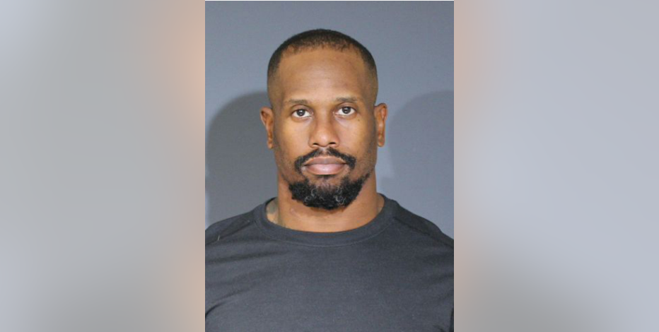 Von Miller accused of grabbing neck, pushing pregnant girlfriend in Dallas, police say