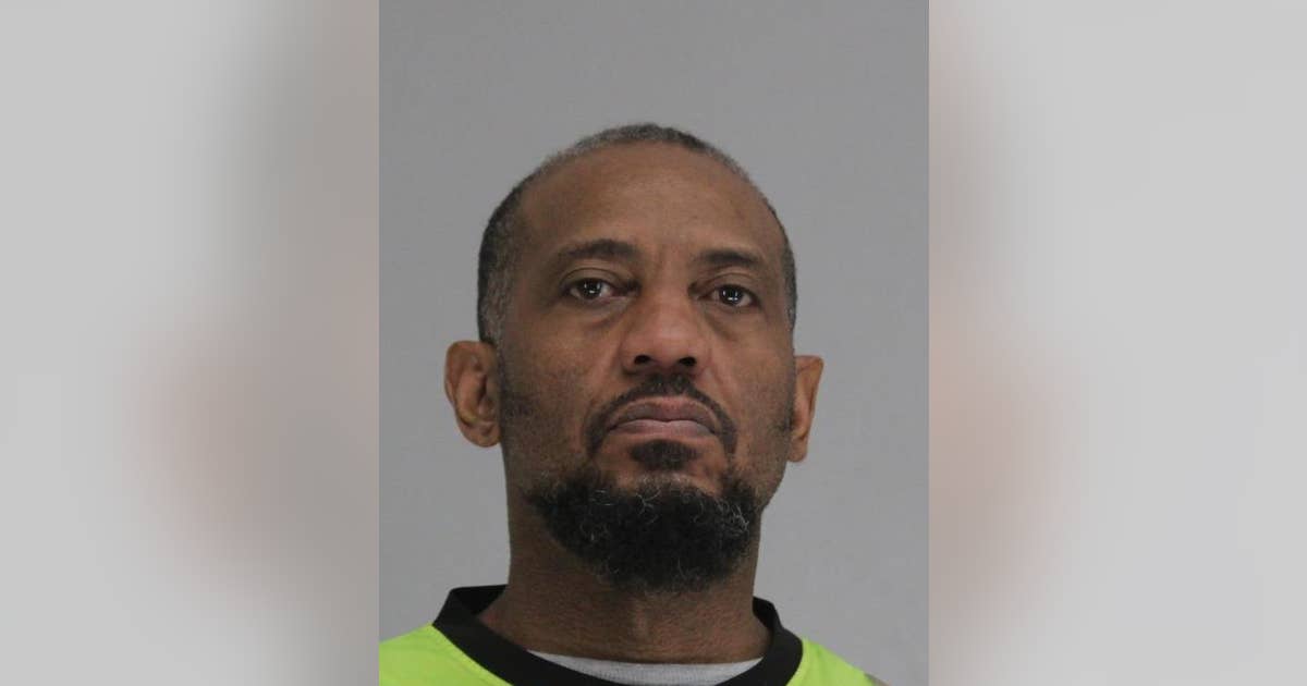 Man charged with DWI after crashing into Dallas PD vehicle | FOX 4 ...