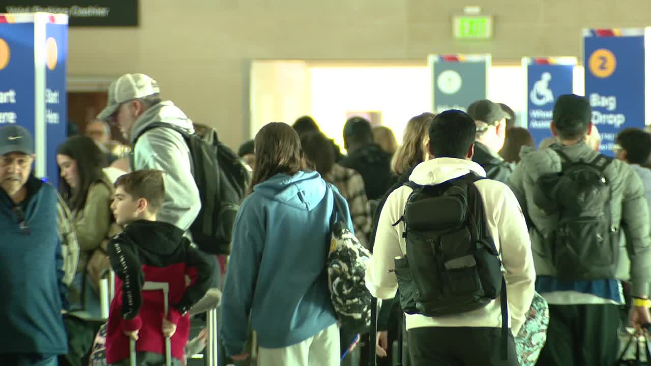 Southwest Airlines recovers after delays, cancelations on Christmas Eve - Vimarsana News