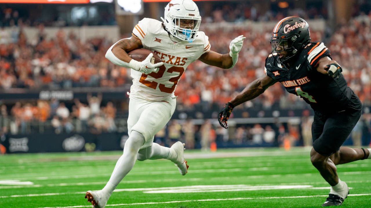 Ewers Throws 4 TDs As No. 7 Texas Bids Farewell To Big 12 With 49-21 ...