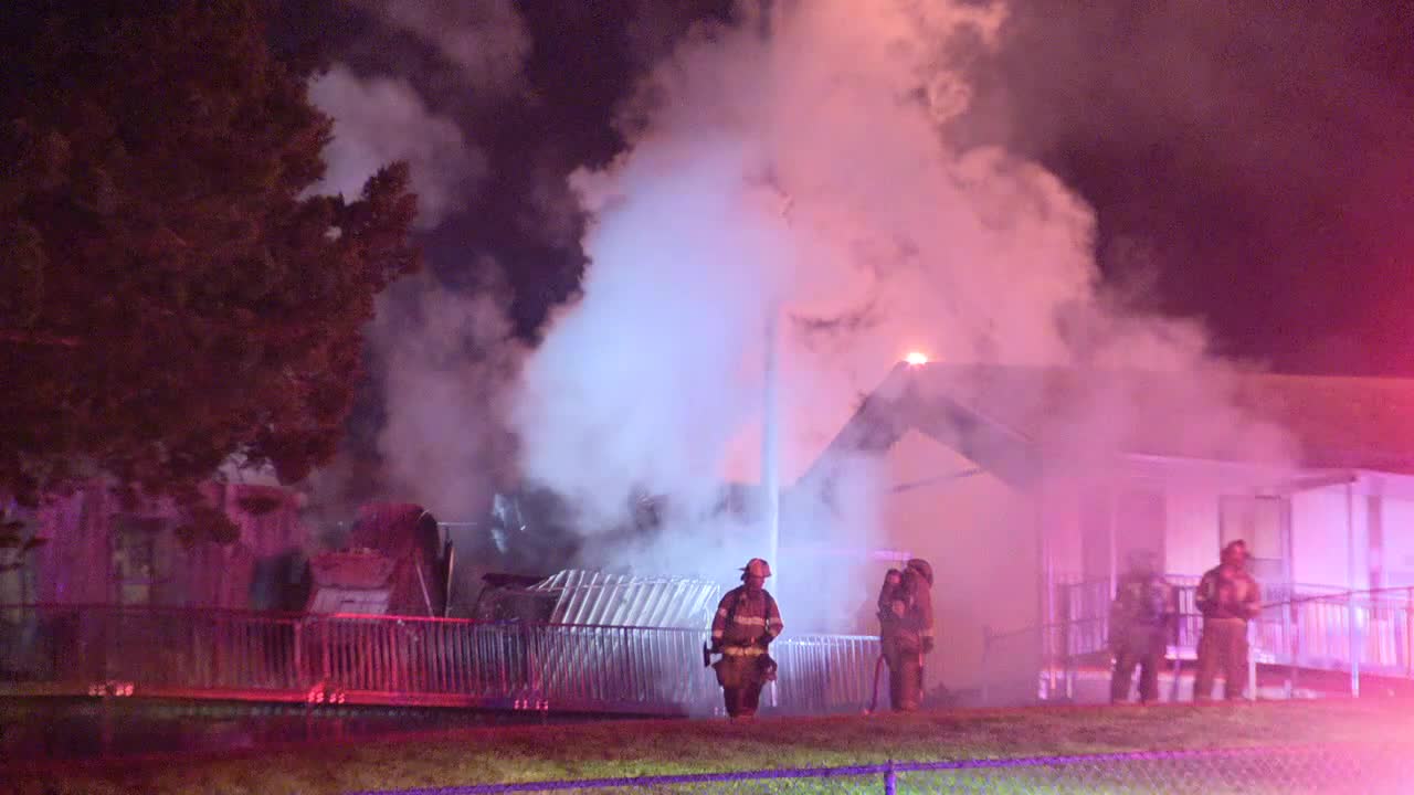 Fire Crews Put Out Flames At Building Next To Dallas Elementary School ...