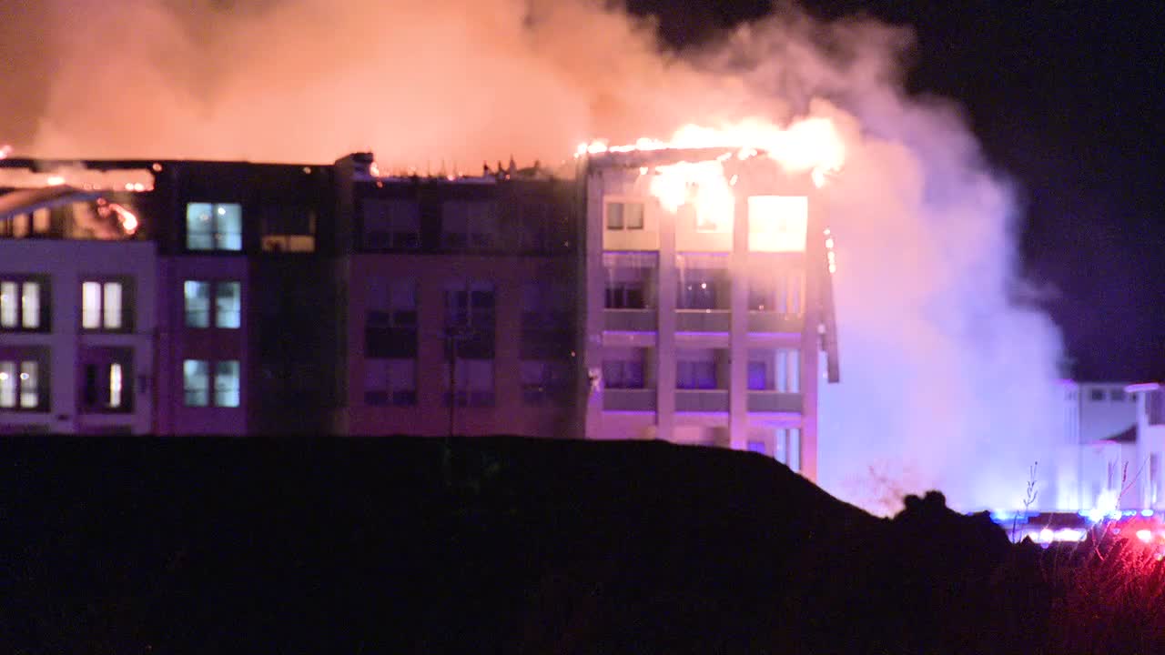 Large fire damages apartment complex that is under construction in Rowlett