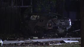 Early morning crash leaves 1 dead in Arlington