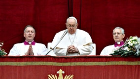 Pope Francis, in Christmas Day blessing, begs for Israel-Hamas cease-fire