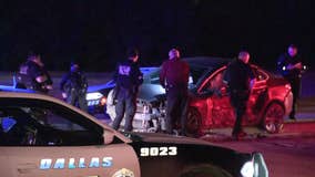Dallas police officer involved in car crash