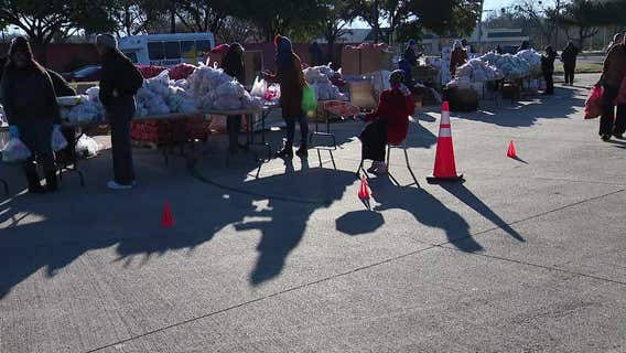 North Texas Food Bank holds final food distribution events of the year for those in need