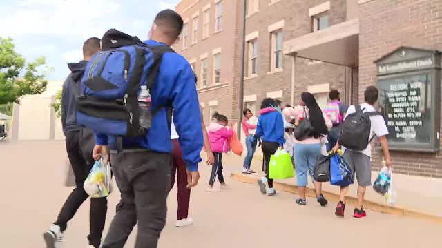 Border surge having impact on migrant shelters in North Texas