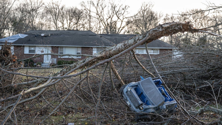 524316f9-Tenn-tornado1.jpg