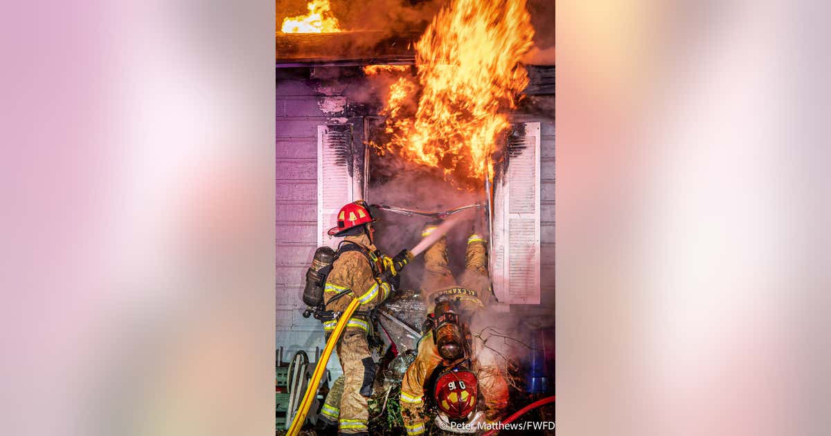 Fort Worth firefighter narrowly escapes flash fire | FOX 4 Dallas-Fort ...