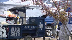 Fans brave freezing temperatures to tailgate ahead of Cowboys vs. Packers playoff game