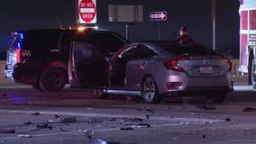 2 Haltom City police officers, other driver hurt in overnight crash