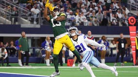 Packers pull a wild-card stunner, beating the Cowboys 48-32