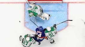 Horvat scores in OT as Islanders beat Stars 3-2 to win Patrick Roy's debut as coach