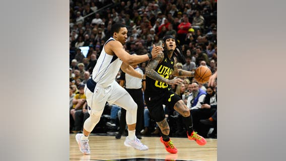 Clarkson posts the 1st Utah triple-double since 2008, helps Jazz beat Mavericks 127-90