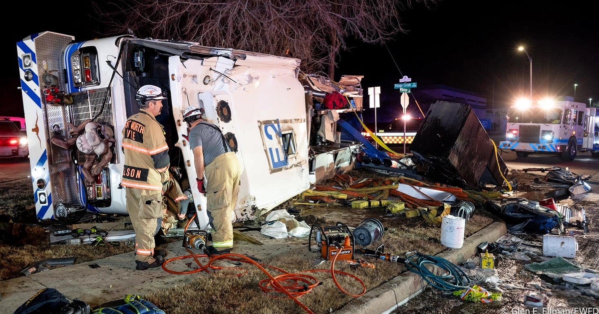 4 Fort Worth firefighters hurt in rollover crash, 1 critically | FOX 4 ...