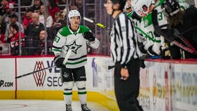 Stars end 4-game skid with 2-1 win over Hurricanes