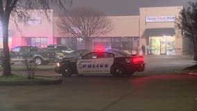 Robbery suspect shot after exchanging gunfire with Dallas PD officers, police say