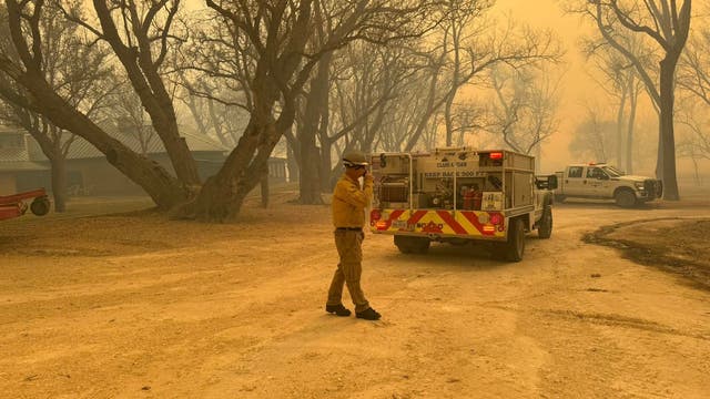 North Texas fire crews battle wildfires in Texas Panhandle