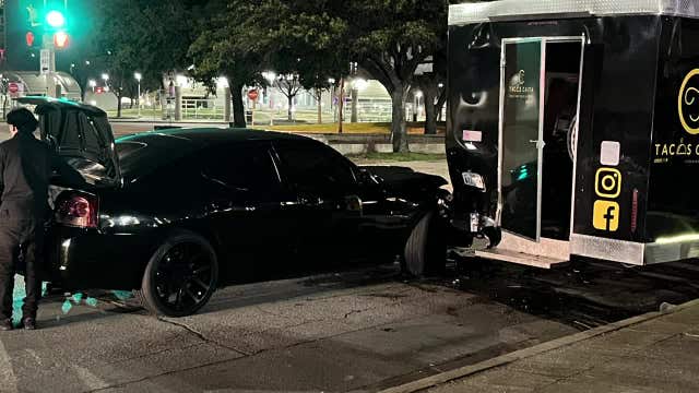 Hit-and-run driver slams into Dallas food truck, throwing boiling water onto cook