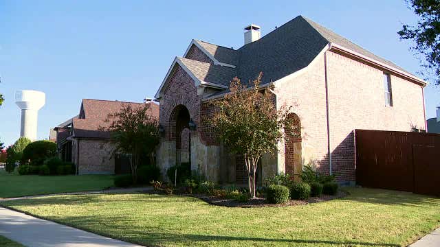 Lewisville to ban new short-term rentals for one year